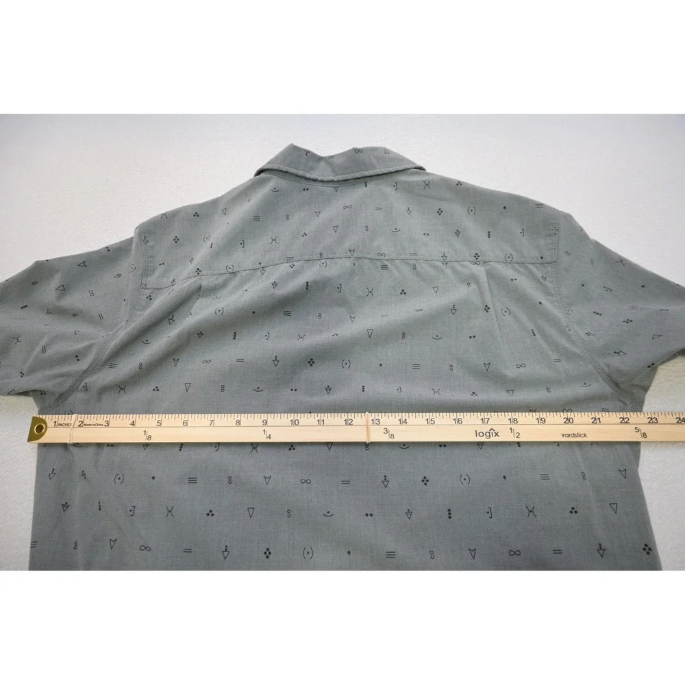 The North Face short sleeve